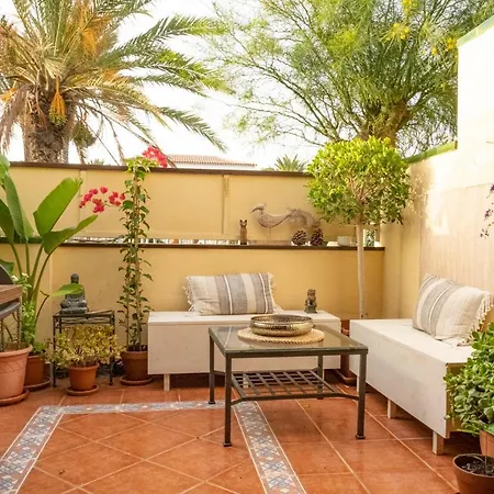 Melo's Place - Cozy With A Sunny Terrace. Апартаменты *