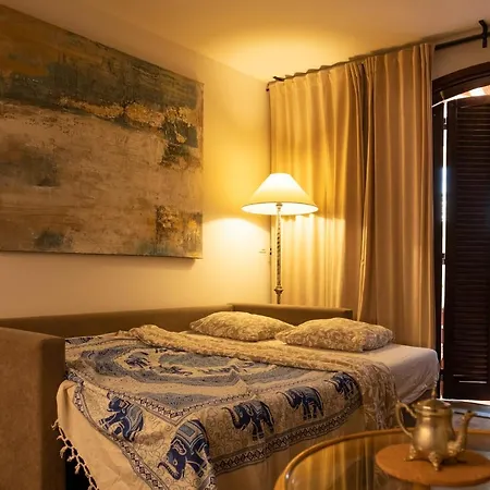 Apartamento Melo's Place - Cozy With A Sunny Terrace. *